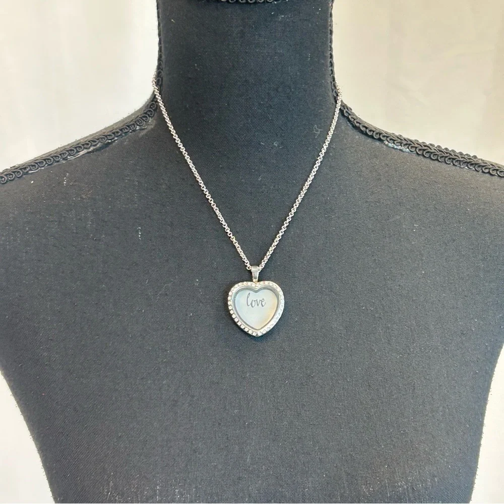SOUTH Hill crystal rhinestone heart locket necklace